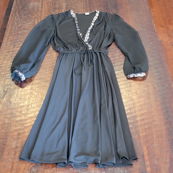 Vintage‎ Black Dress Sequin Trim Long Sheer Sleeve Midi Size 14 VTG Made In USA - Picture 1 of 11